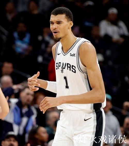 文班亚马21分布朗27分 马刺100-95险胜凯尔特人 文班亚马21分布朗27分 马刺100-95险胜凯尔特人