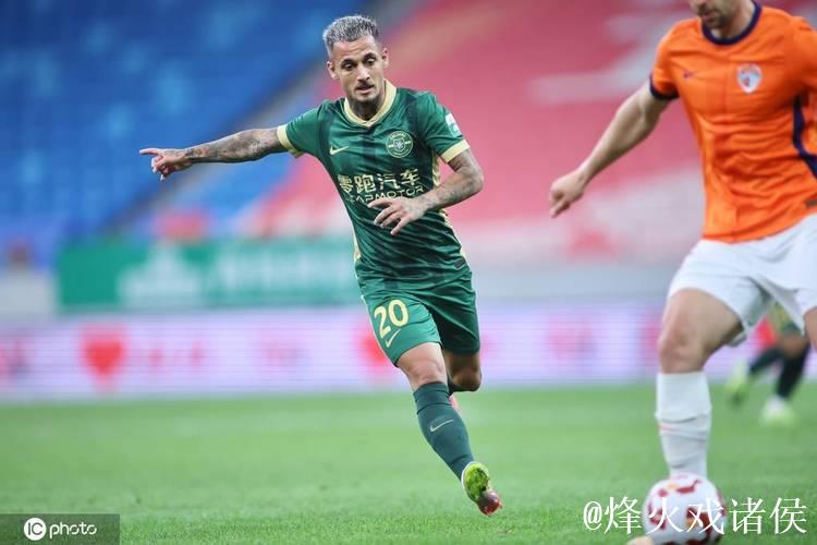 浙江新外援首秀半场造三球 米特里策“炸裂亮相” 浙江新外援首秀半场造三球 米特里策“炸裂亮相”