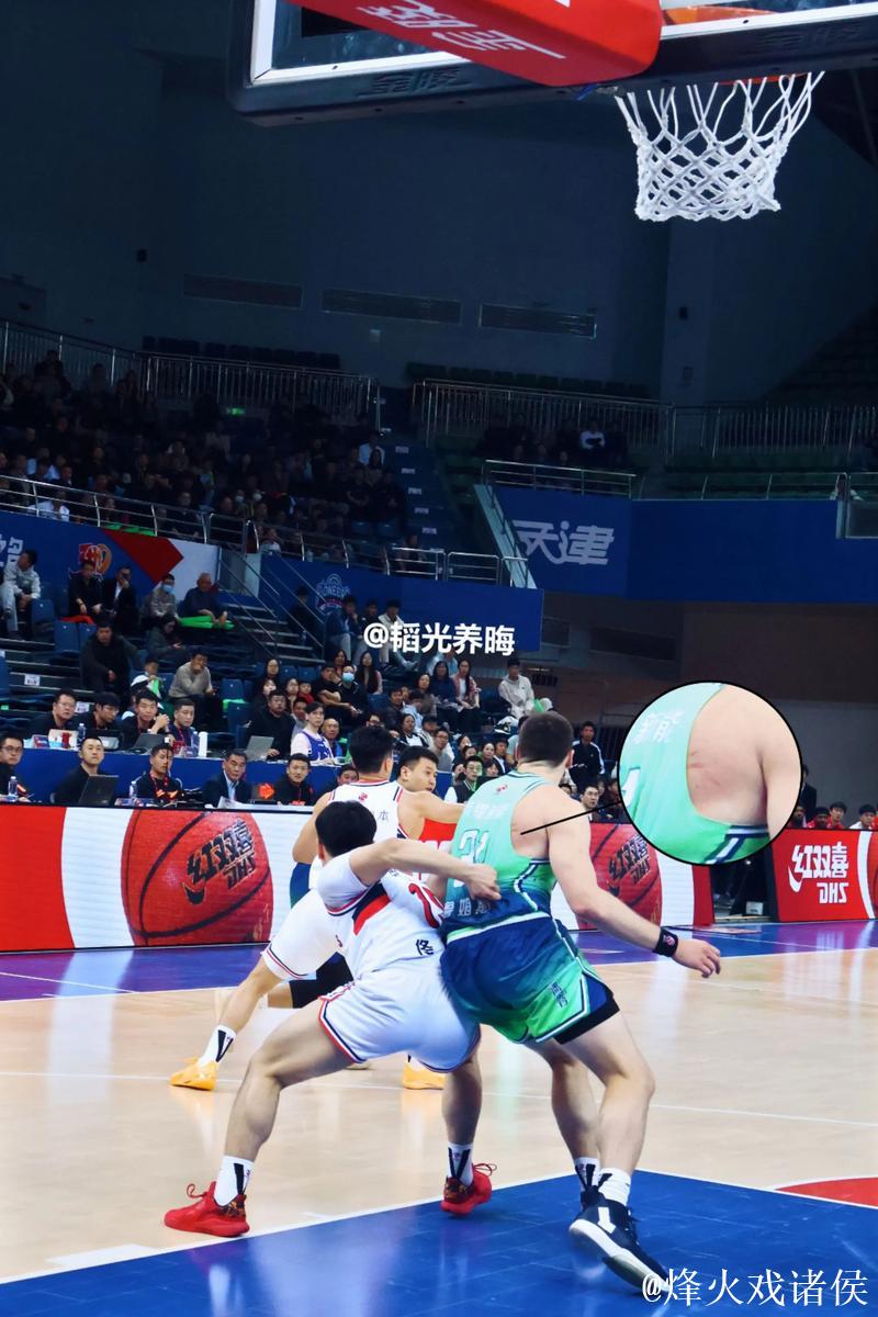 天津单赛季三胜广东!大卫-詹姆斯场均轰43+15 天津单赛季三胜广东!大卫-詹姆斯场均轰43+15